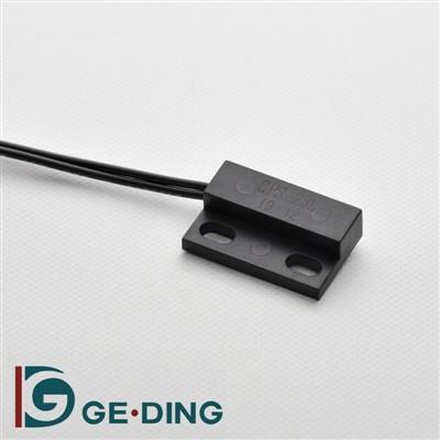 Magnetno končno stikalo